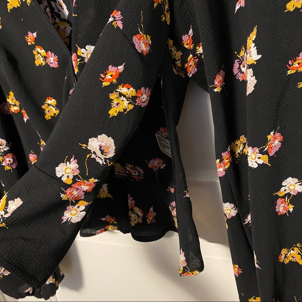 Floral blouse - Picture 5 of 5